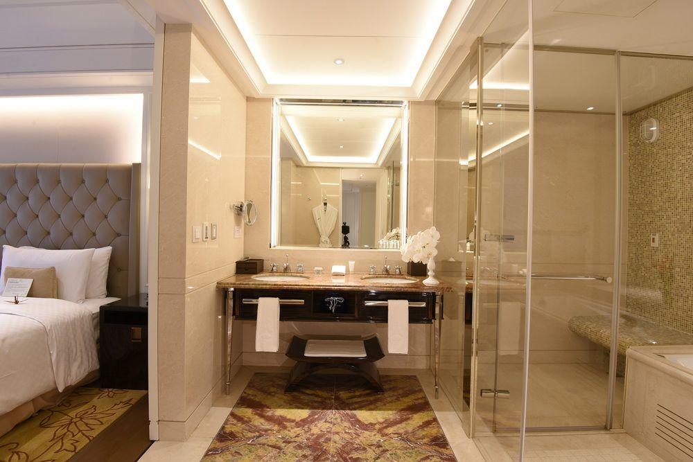 Hotel The Okura Prestige Taipeh Exterior foto Bathroom