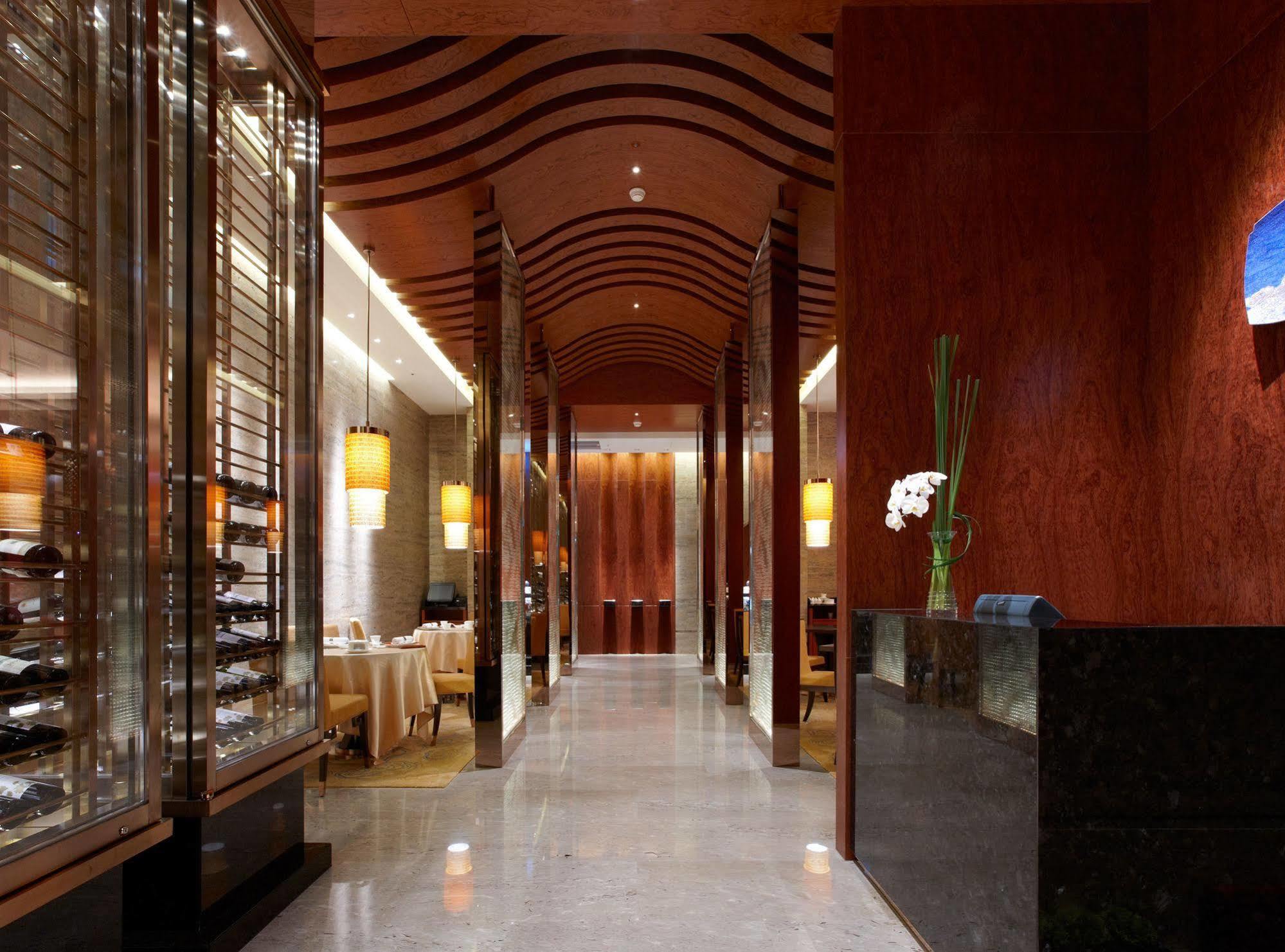 Hotel The Okura Prestige Taipeh Exterior foto The interior of the restaurant